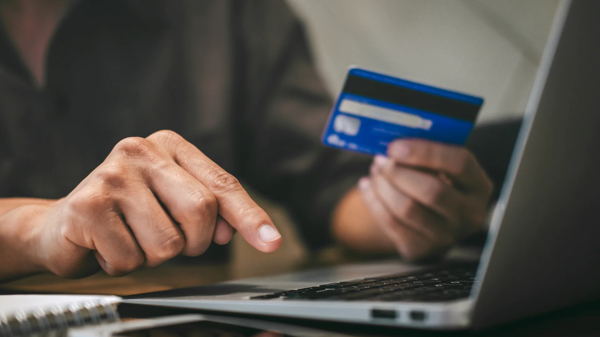 HOW CUSTOMERS CAN AVOID SCAMS