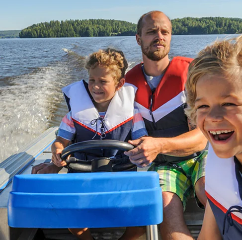 DISFRUTA DE UN DÍA EN EL LAGO DE UNA MANERA SEGURA