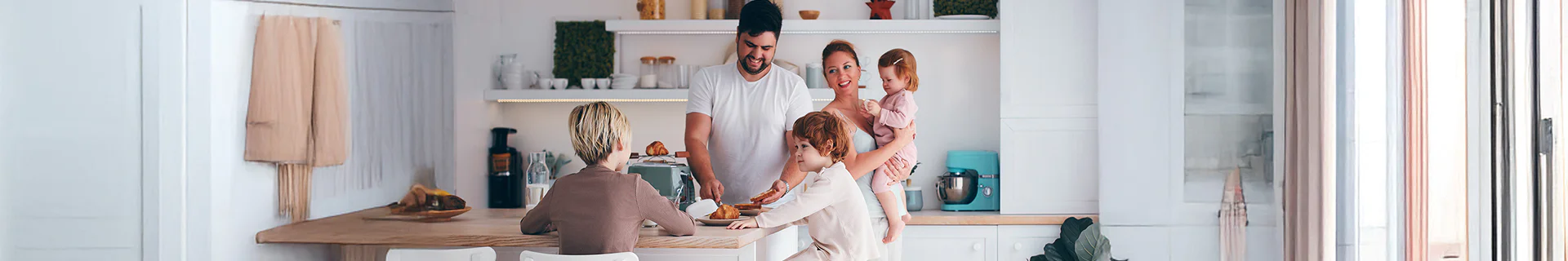 EFICIENCIA ENERGÉTICA EN EL HOGAR Banner Image