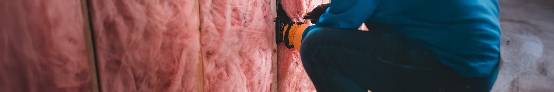 AISLAMIENTO Banner Image